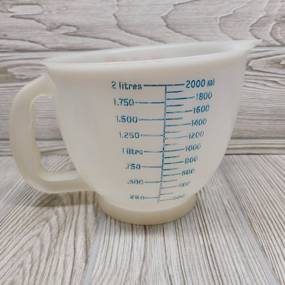 Tupperware Mix N Store 8 Cup 64 Oz Measuring Bowl Pitcher Vtg